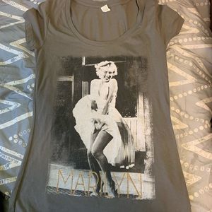 Marilyn Monroe graphic tee